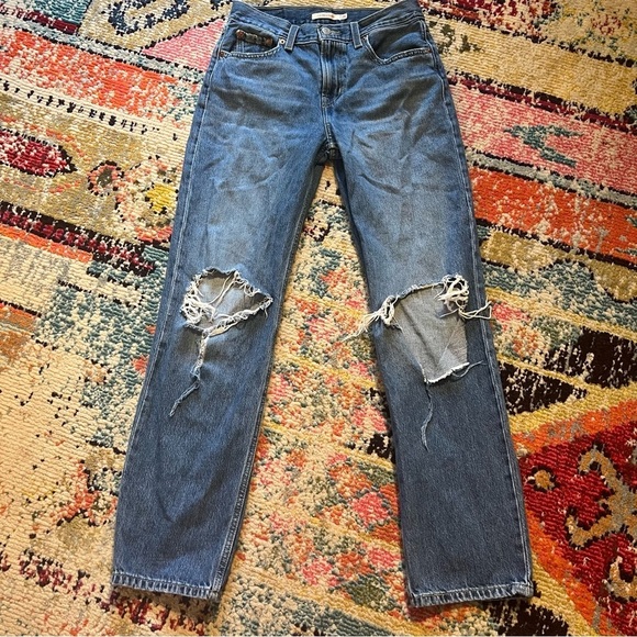 Levi’s Woman's blue Low Pro Straight jeans distressed - Picture 1 of 7